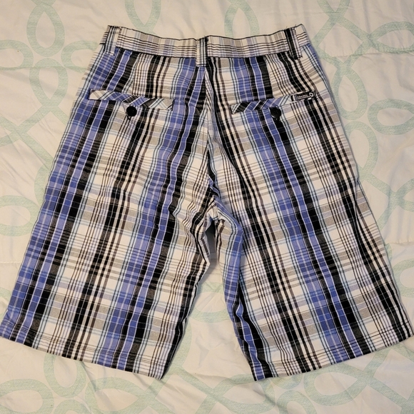 Men's  shorts - Picture 3 of 3